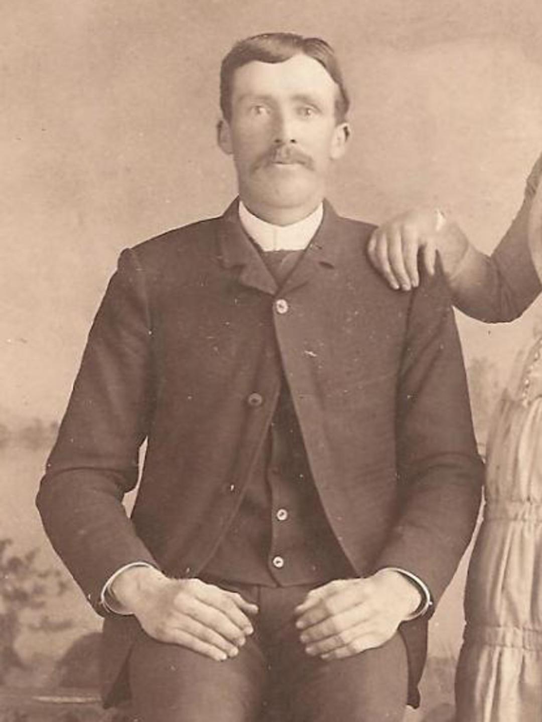 Alexander Ross Graham (1858 - 1913) Profile